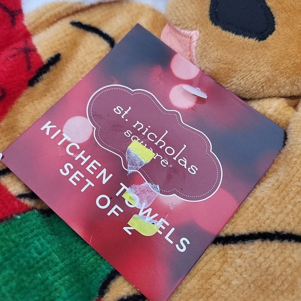 St. Nicholas Square Holiday Kitchen Towels Dog Puppy Hanging‎ Standard NWT
